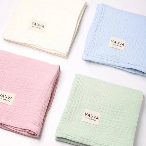 Poklon paket „Mali san“ – zelena muslin dekica i glazbena patkica Edda