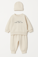 VAUVA Kinder-Trainingsanzug aus Bio-Baumwolle – Hose, T-Shirt und Mütze