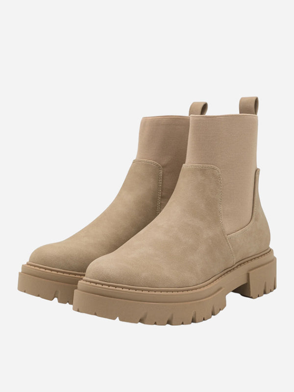 Nennen Sie es Frühlings-Chelsea-Stiefel
