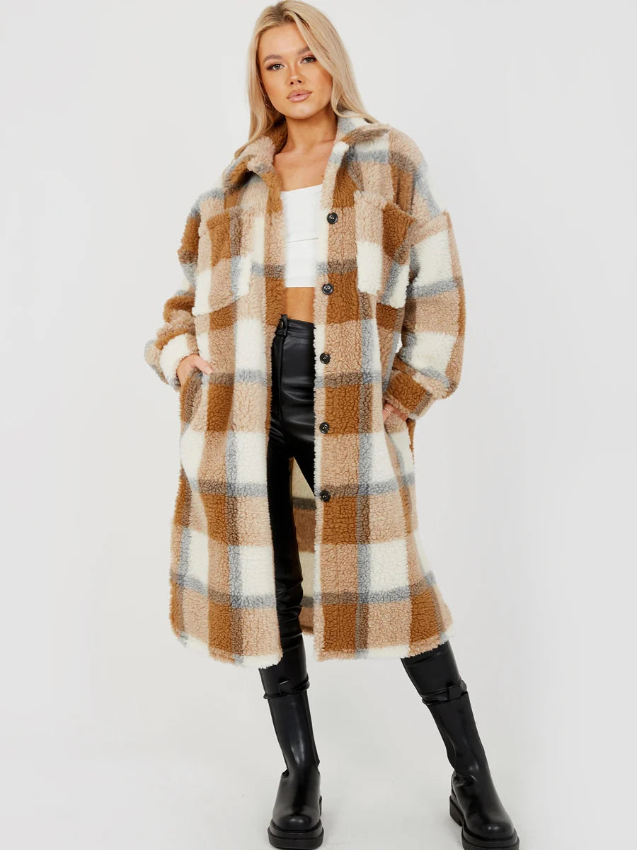 Karirani teddy borg kaput – longline kroj