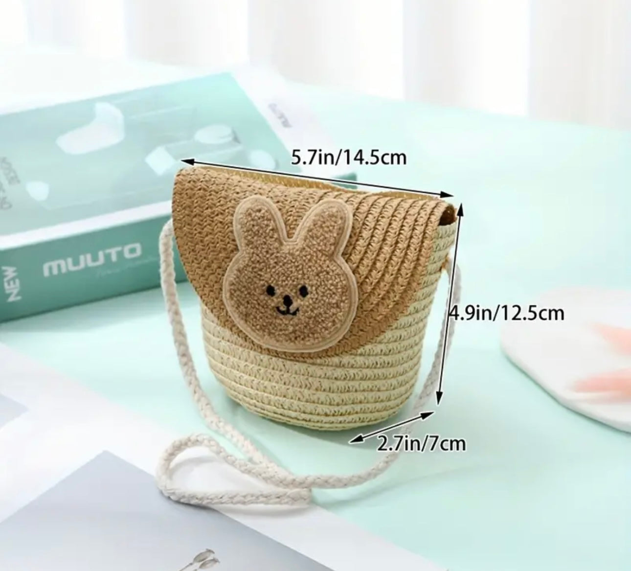 Gestrickte Kinder-Strandtasche mit Hasenmotiv