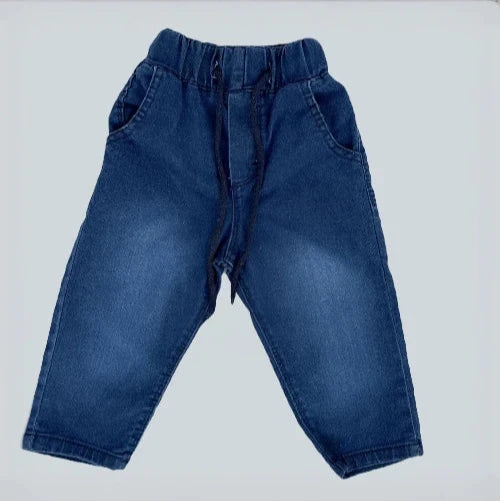 Jeans mit elastischem Bund