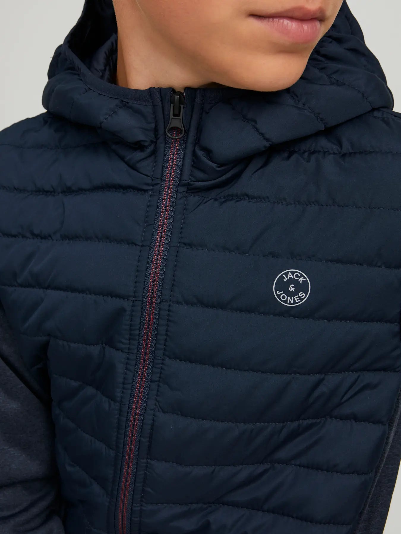 JACK & JONES Hibridna i vjetrootporna jakna za dječake (JJEMULTI)