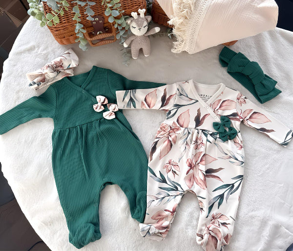 Set for babies with a strap - Dark green and beige combination