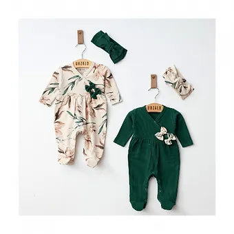 Set for babies with a strap - Dark green and beige combination