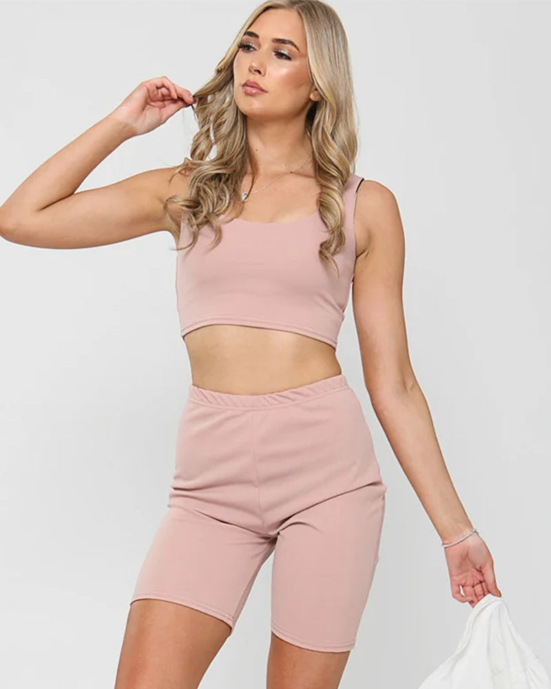Set: Crop top and cycling shorts