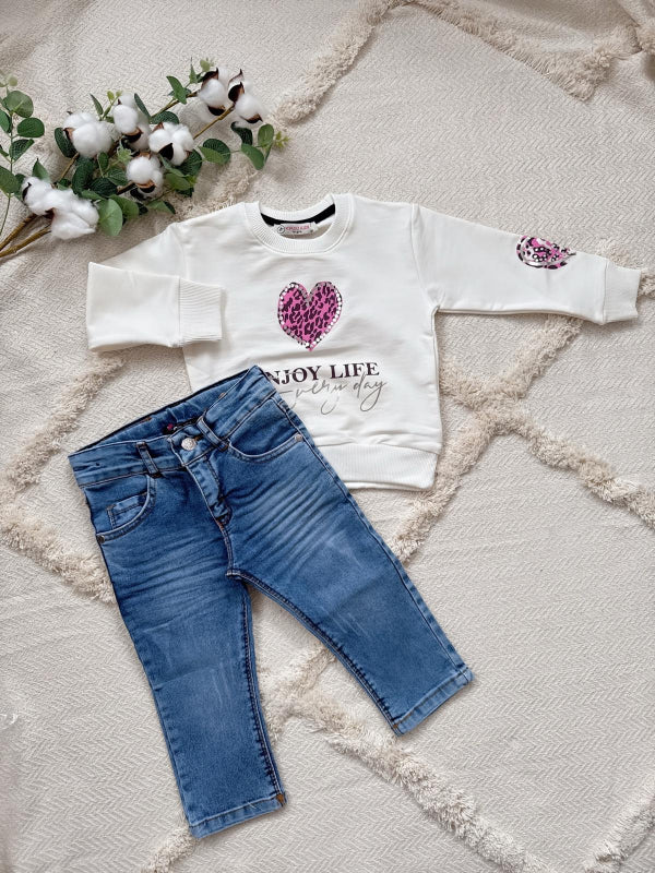 Trendy set for girls – Comfort and style in one