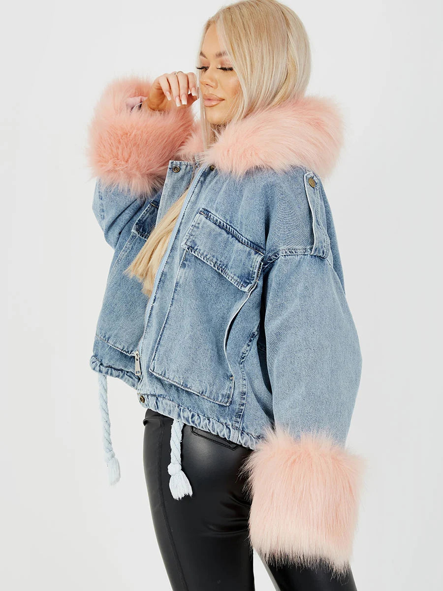 Jeansjacke mit Kunstfell – Oversize-Schnitt