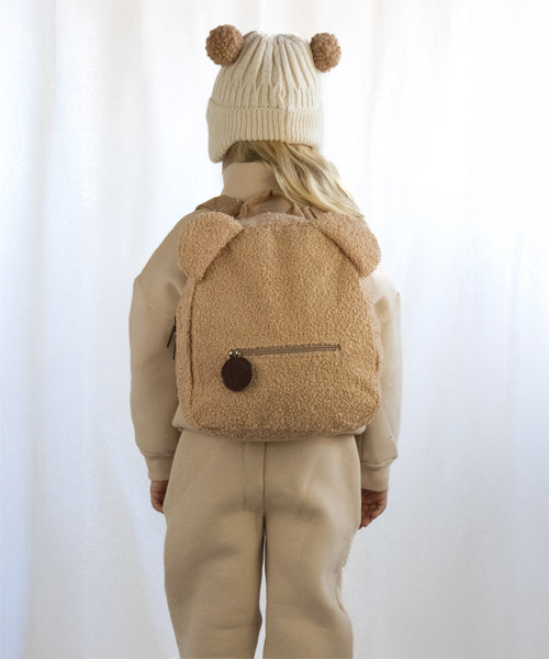 Bear-shaped backpack