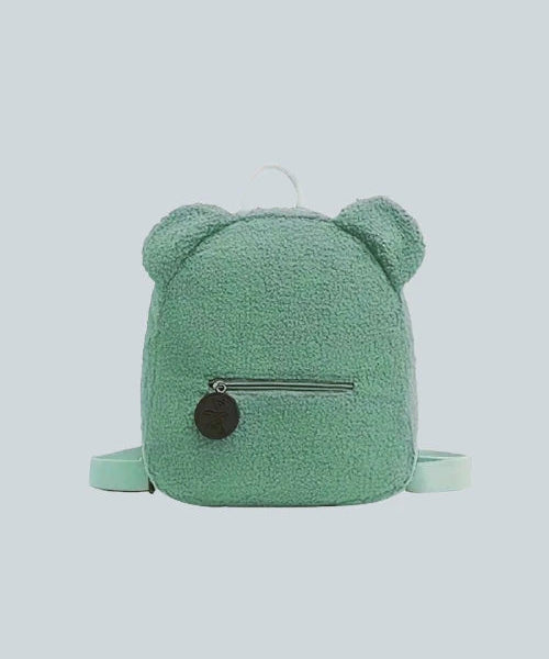 Bear-shaped backpack
