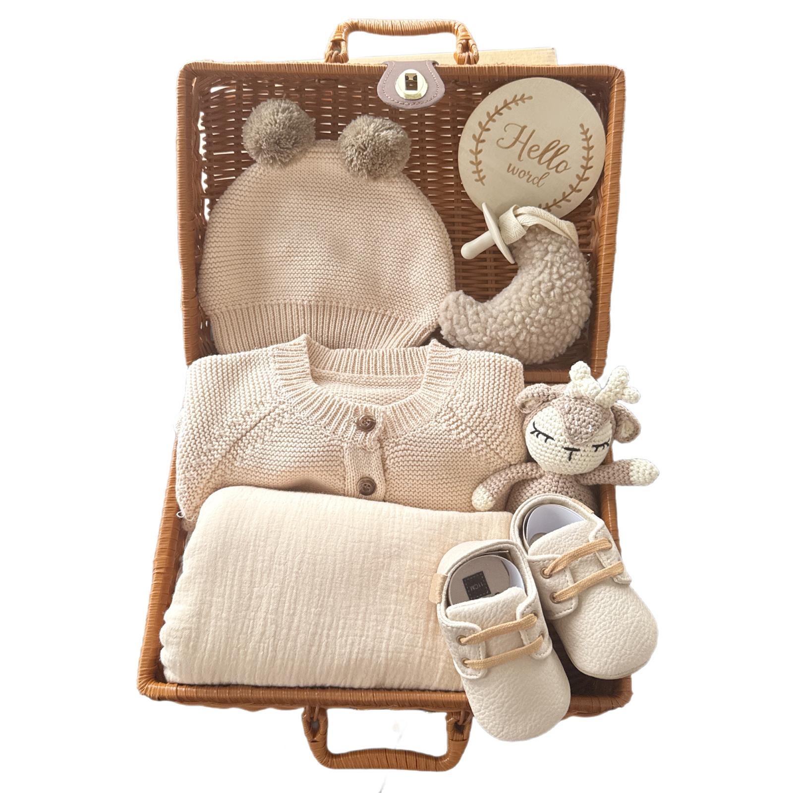 Baby gift set in an elegant case - 100% organic materials