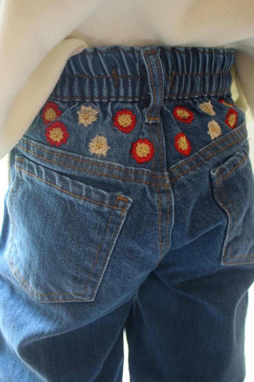 Children's matching set - jeans and sweater with embroidered details