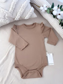 VAUVA baby bodysuit made of 100% organic cotton