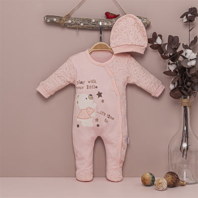 Baby-Strampler mit Füßen und Mütze „Play“ – 100 % Baumwolle