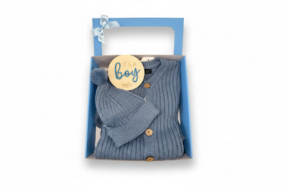 Poklon paket „It’s a Boy” – mekani pleteni set od prirodne vune