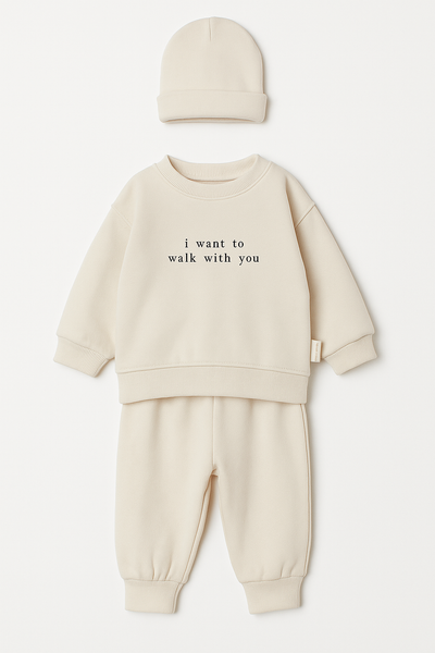 VAUVA Kinder-Trainingsanzug aus Bio-Baumwolle – Hose, T-Shirt und Mütze