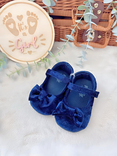 Babyschuhe aus Samt