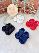 Velvet baby shoes