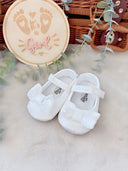 Velvet baby shoes