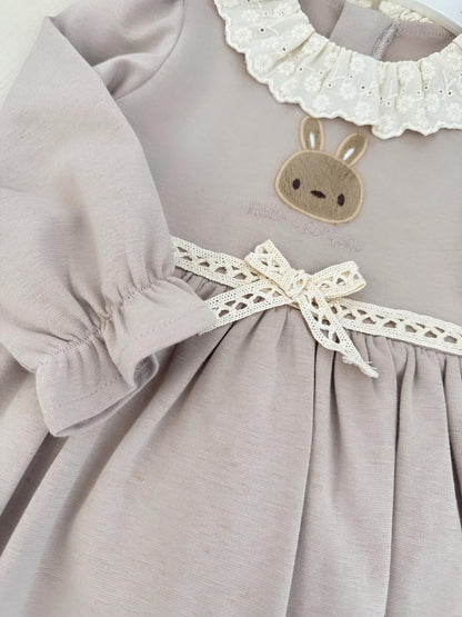 Elegantna dječja haljina s vintage čipkastim detaljima - Šaramondo