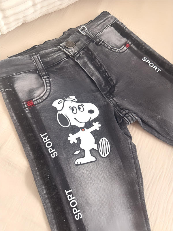 Jeans with Snoopy motif