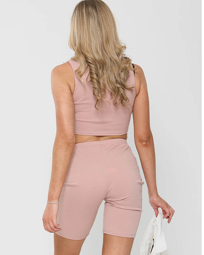 Set: Crop top and cycling shorts 