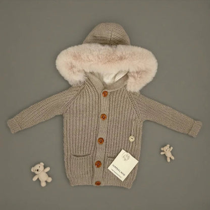 Knitted vest with hood