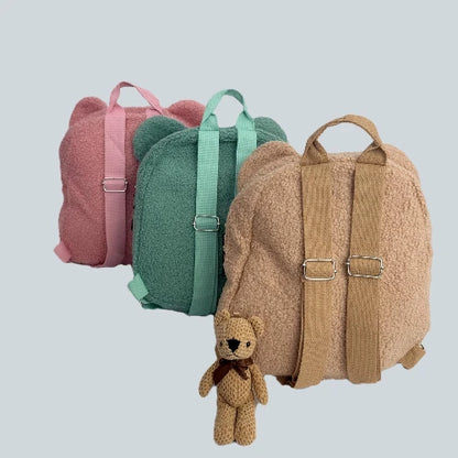 Bear-shaped backpack