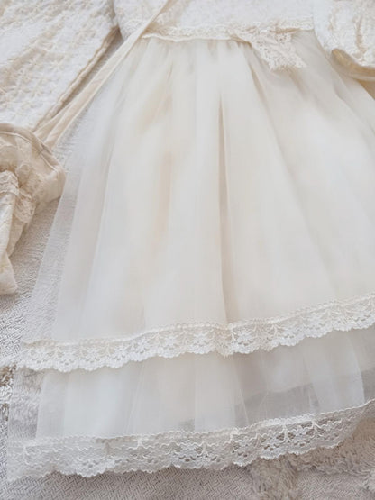 Elegant children's dress with lace details (2-5 years)