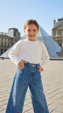 La’ciel Paris dječje traperice „Cherry Denim Jeans“ – plavi traper s vezenim trešnjama