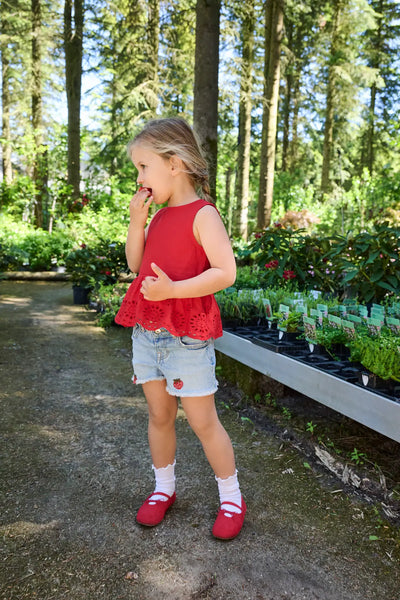 Only Mini — Jeans-Shorts mit Erdbeer-Stickerei | Hellblau
