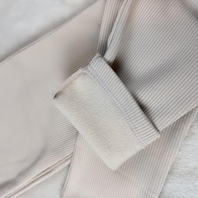 Bequeme und wattierte elegante Leggings für Kinder - Größen 128-176