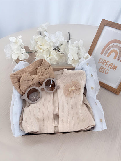 Exclusive gift package for girls (6-18 months)