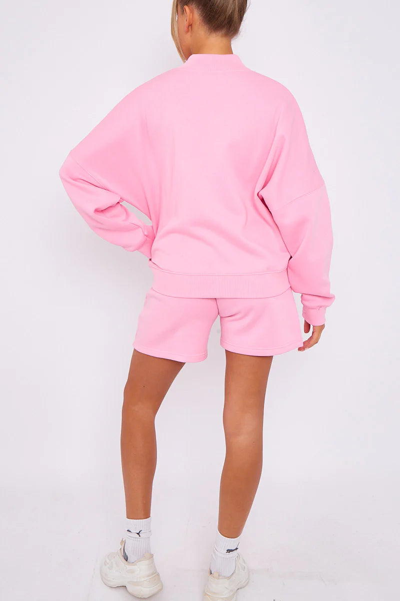 Oversize-Set: Bomber-Hoodie und Shorts